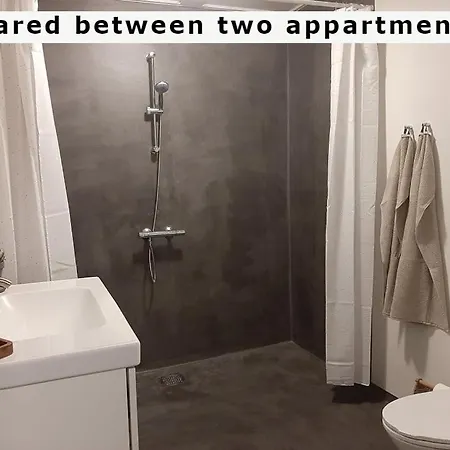 Mini-lejlighed Med Kokken - Deler Bad Og Toilet Med Nabolejlighed 1 Apartamento *